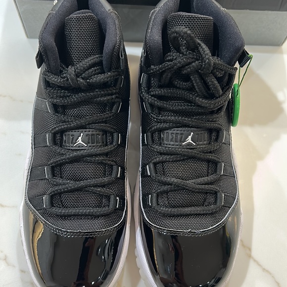 Jordan 11 Retro Jubilee size 6Y - Picture 6 of 10